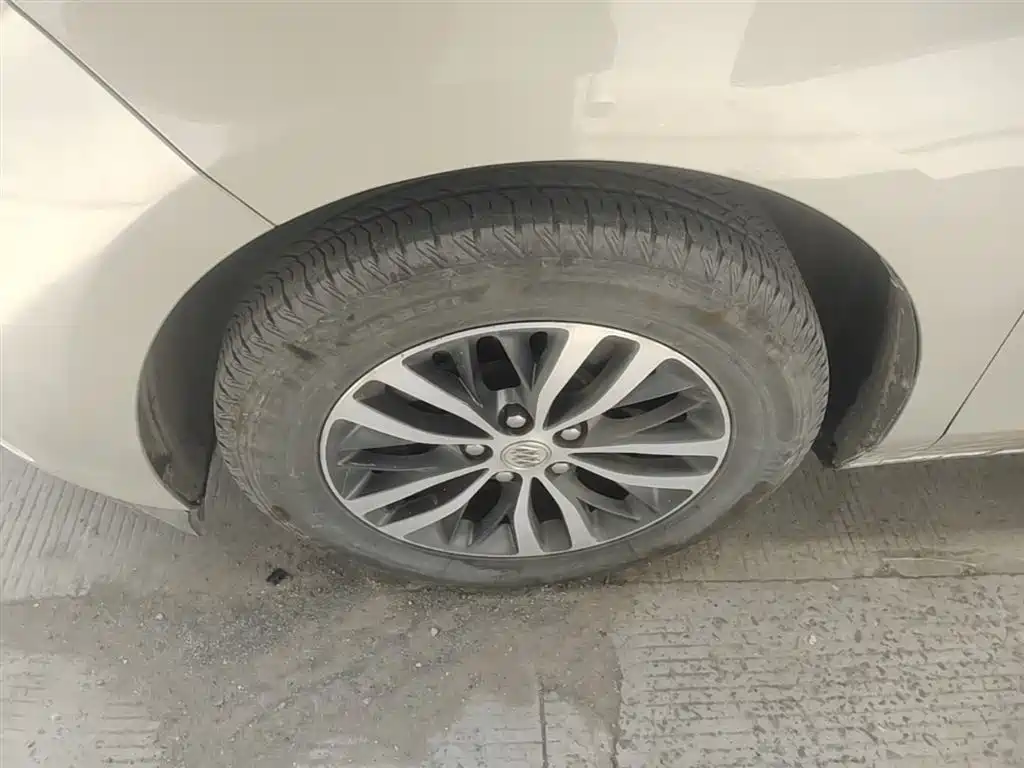 Buick GL8 2018 ES 28T Luxury Type China VI фото 23