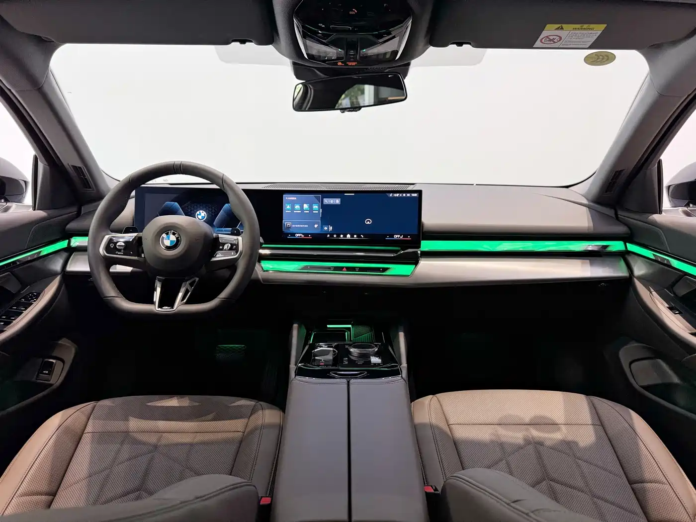 BMW 5 Series 2025 525Li M Sport Package фото 21