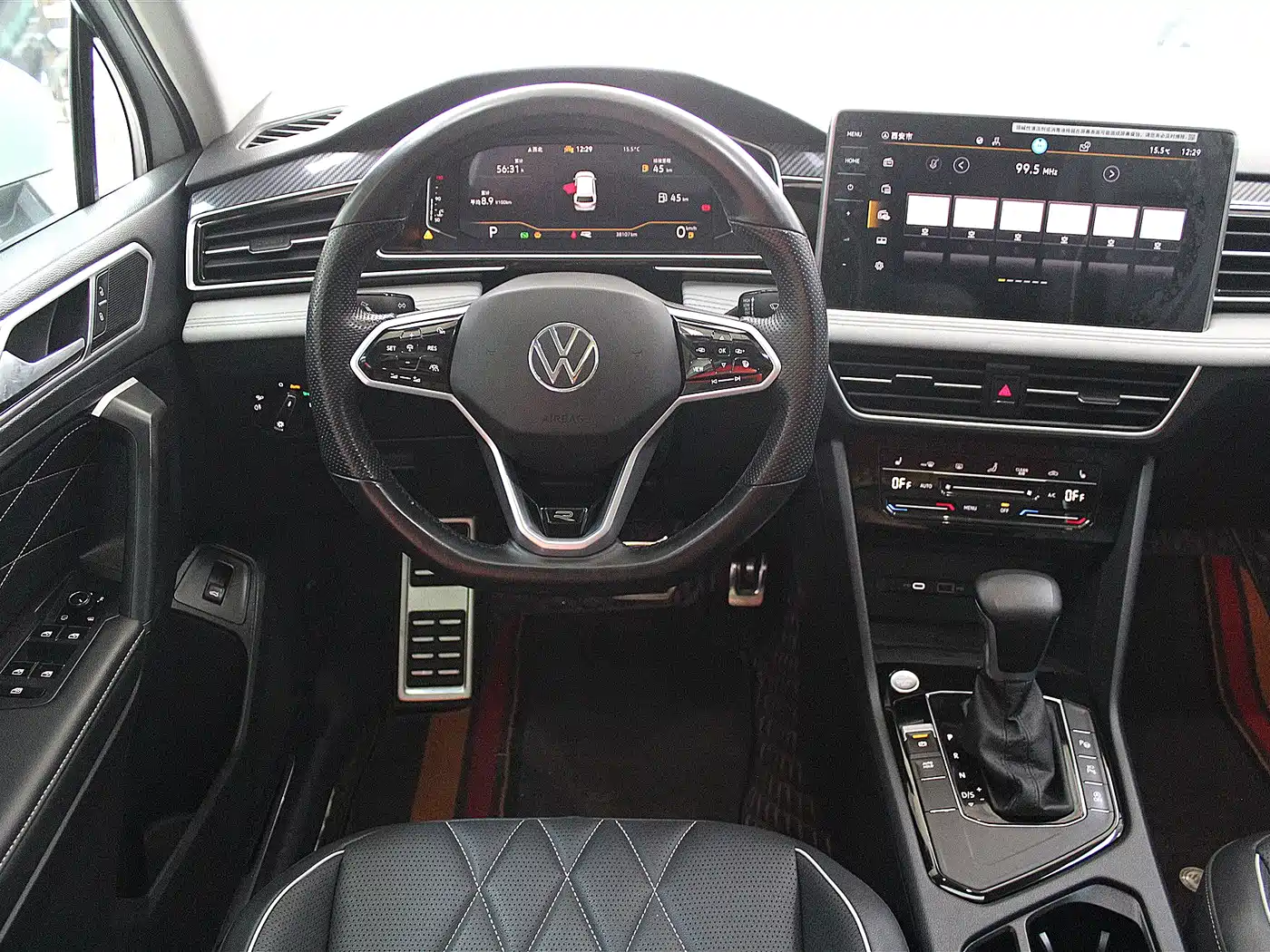 Volkswagen Tiguan L 2023 330TSI Auto 2WD R-Line Premium Edition фото 11