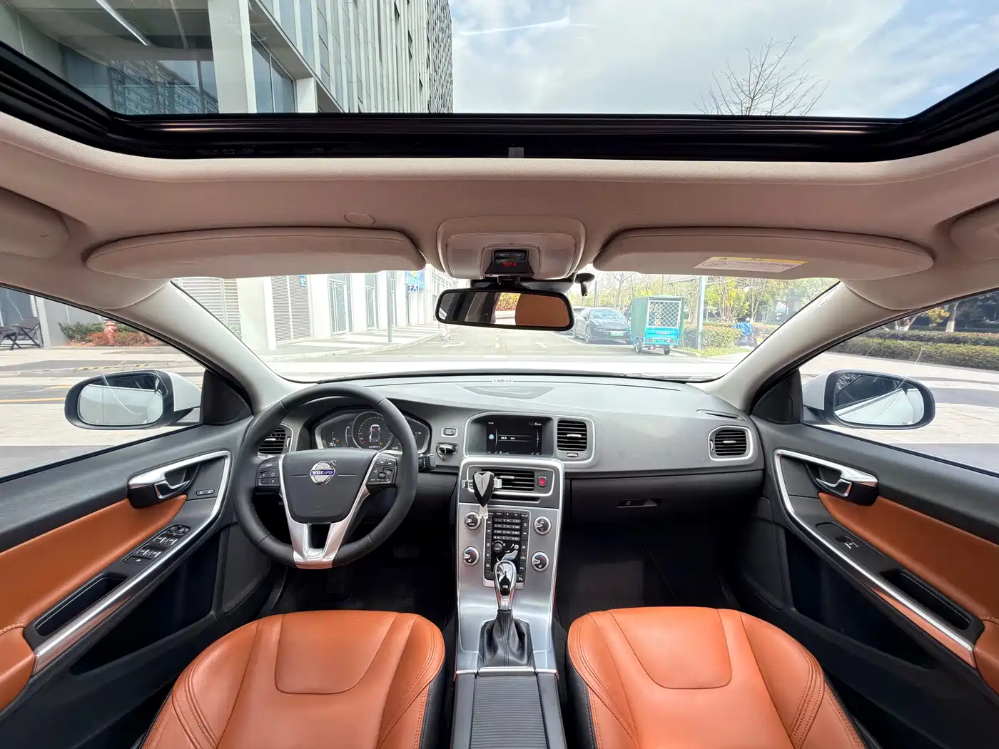 Photo 6 - Volvo S60