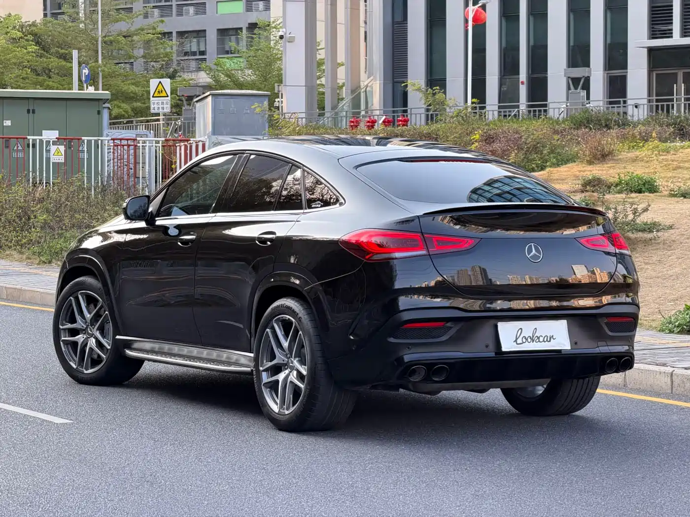 Mercedes-Benz GLE Coupe AMG 2023 AMG GLE 53 4MATIC+ Coupe SUV 55th Anniversary Edition фото 14