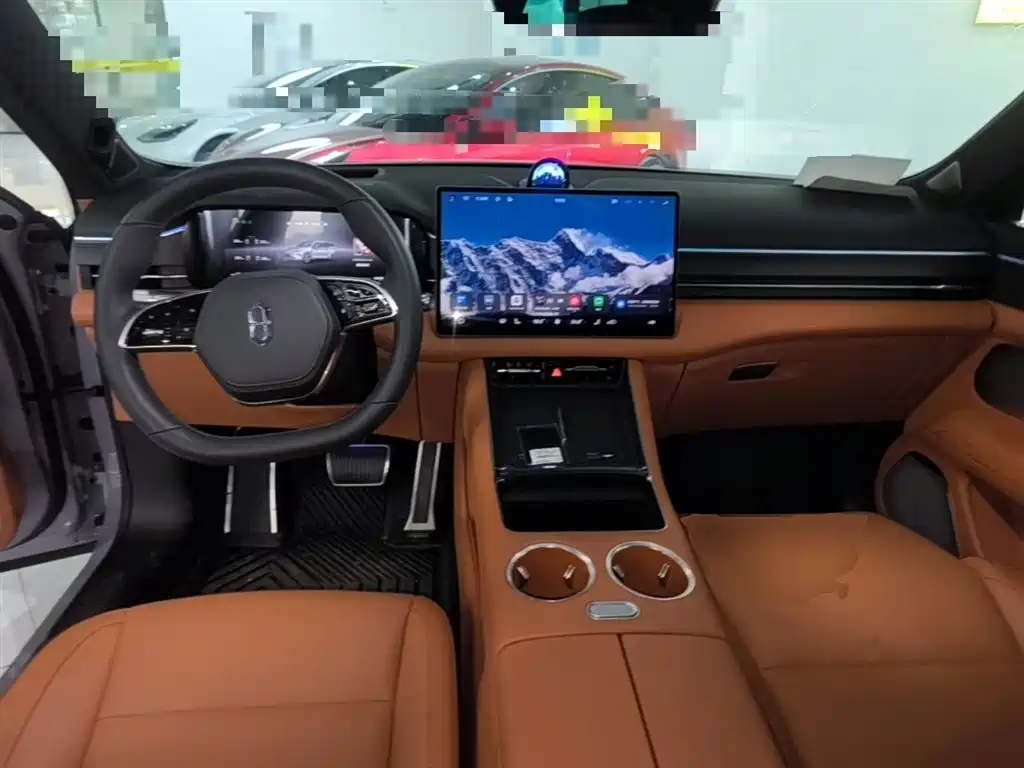 AITO Wenjie AITO M5 2025 Extended Range Ultra AWD фото 10