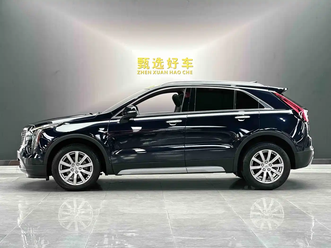 Cadillac XT4 2021 28T FWD Premium Edition фото 13