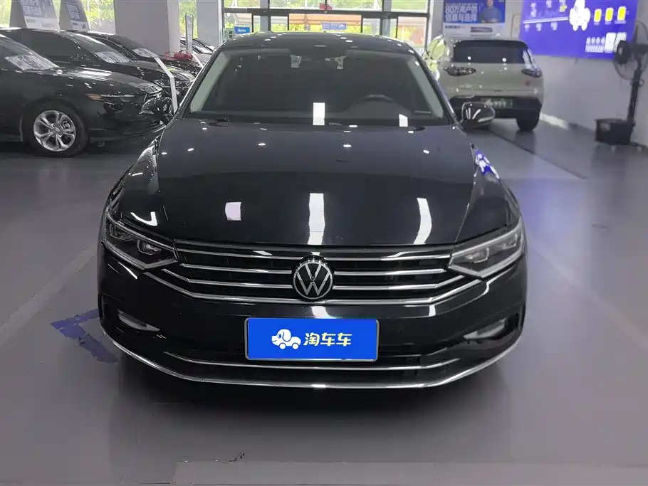 Volkswagen Magotan 2020 330TSI DSG Leading фото 2
