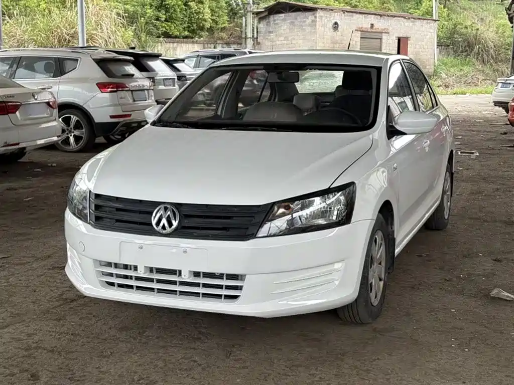 Volkswagen Santana 2015 1.6L Automatic Trend Edition фото 2