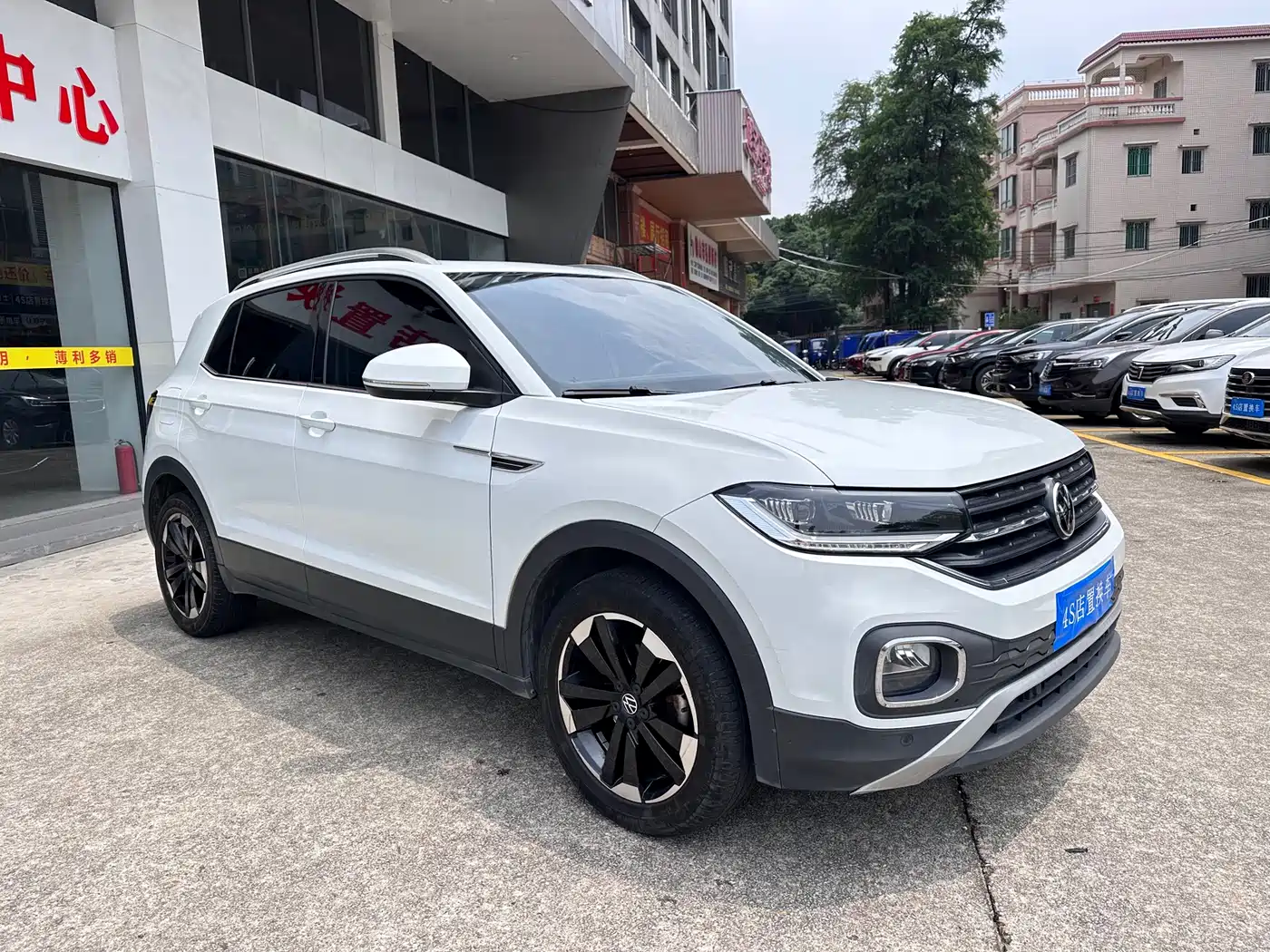 Volkswagen Tanying 2021 1.5L Automatic Smart Connect Edition фото 3