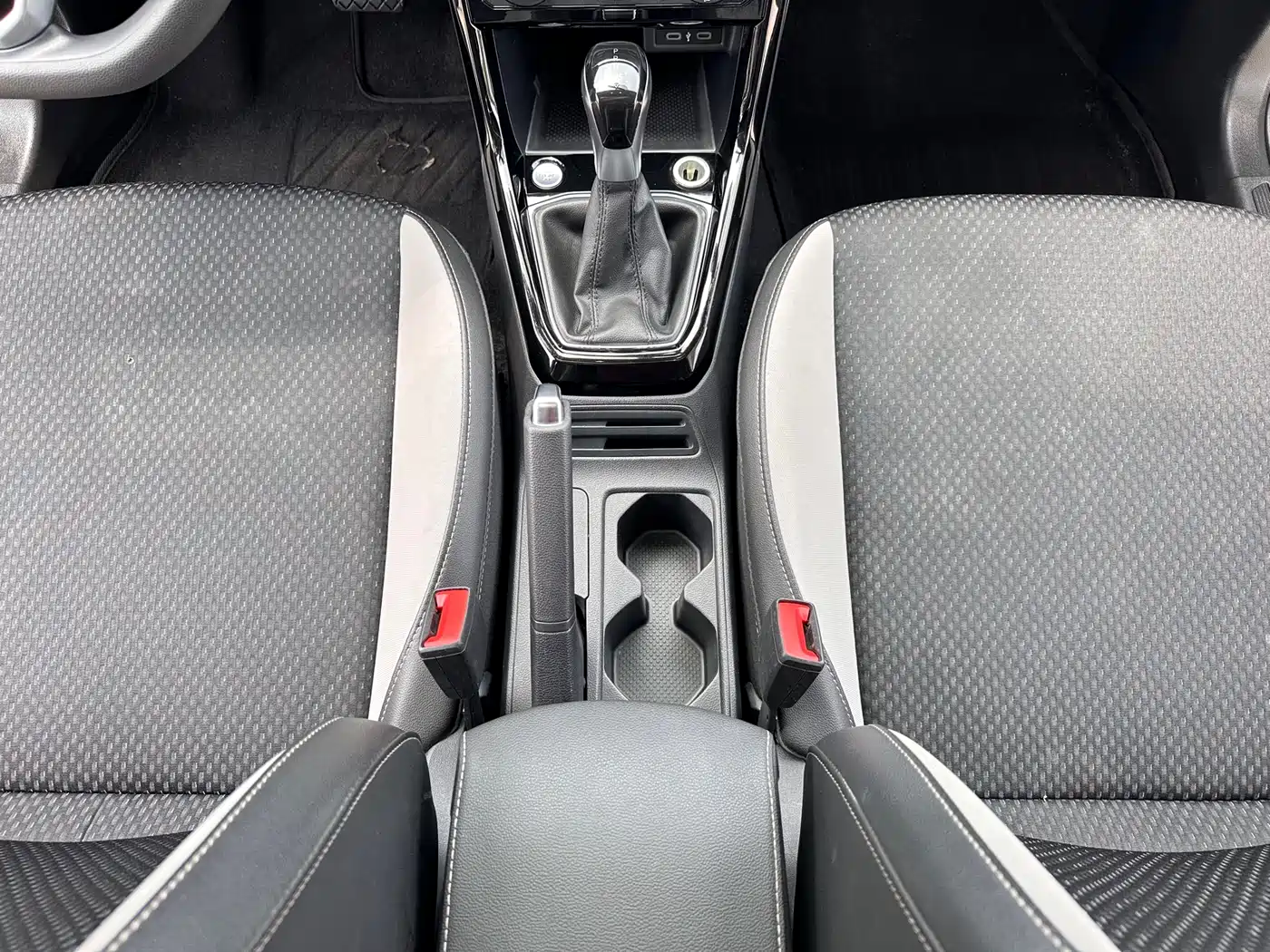 Volkswagen Tanying 2021 1.5L Automatic Smart Connect Edition фото 14