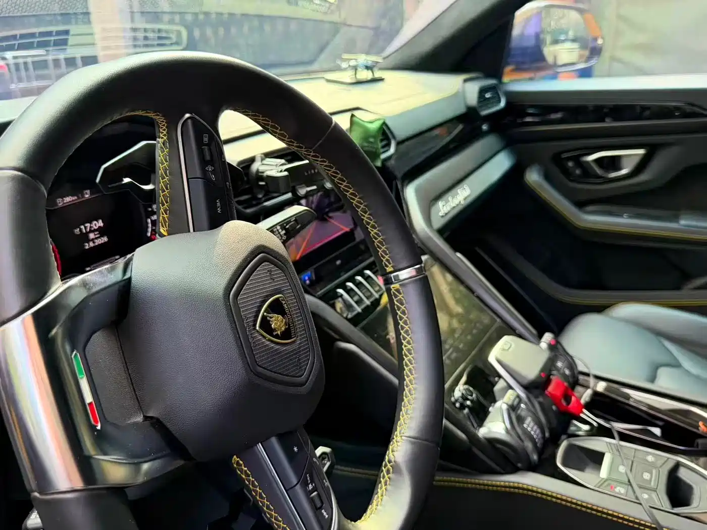 Lamborghini Urus 2024 2023 4.0T V8 S
