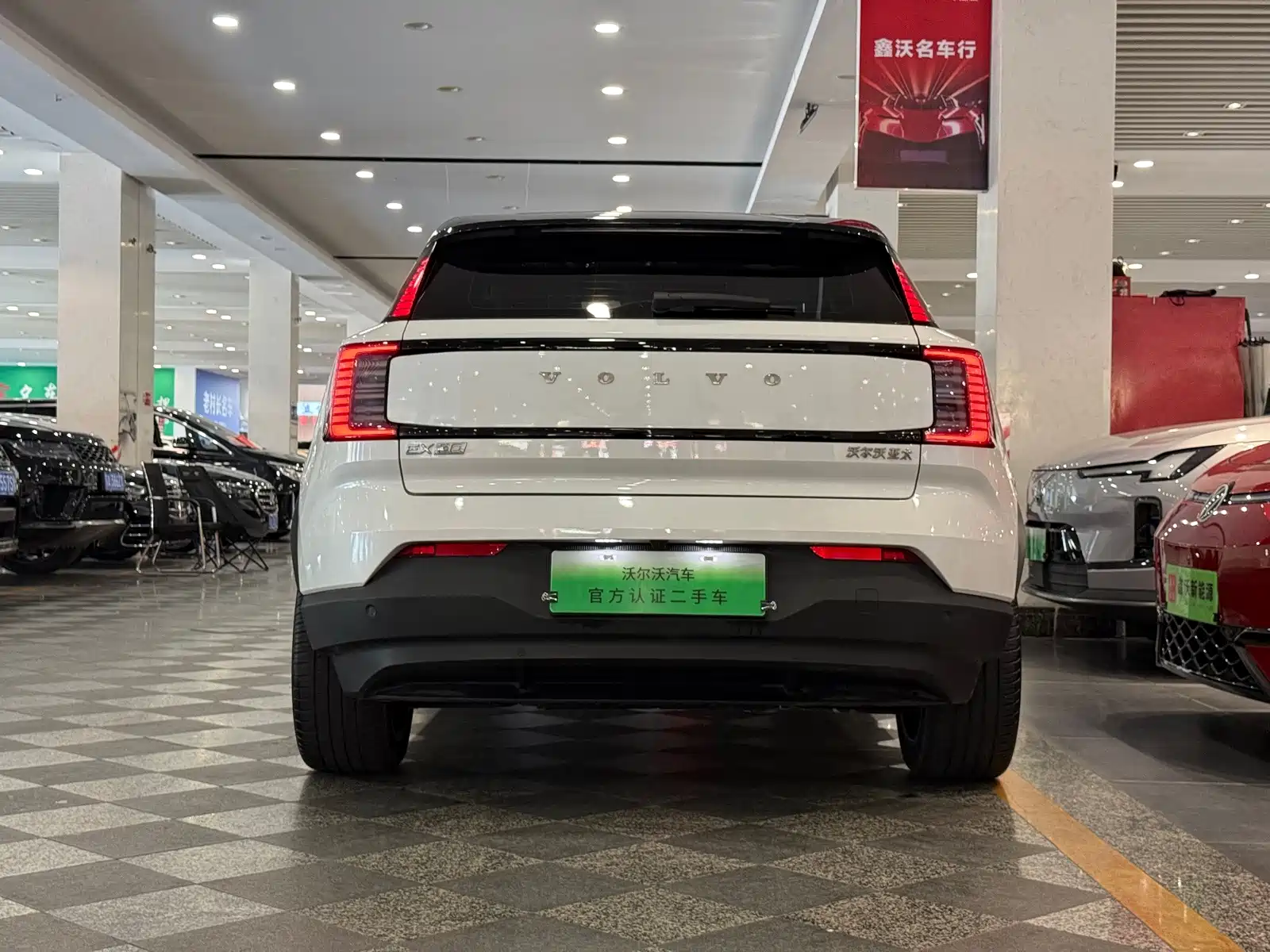 Фото 4 - Volvo EX30