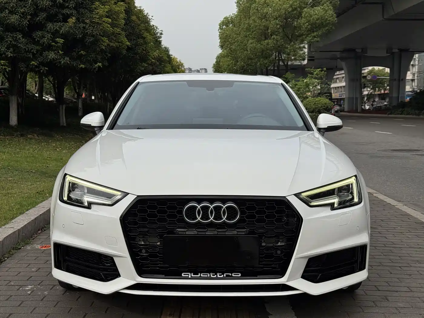 Audi A4L 2018 30th Anniversary 40 TFSI Fashion фото 2