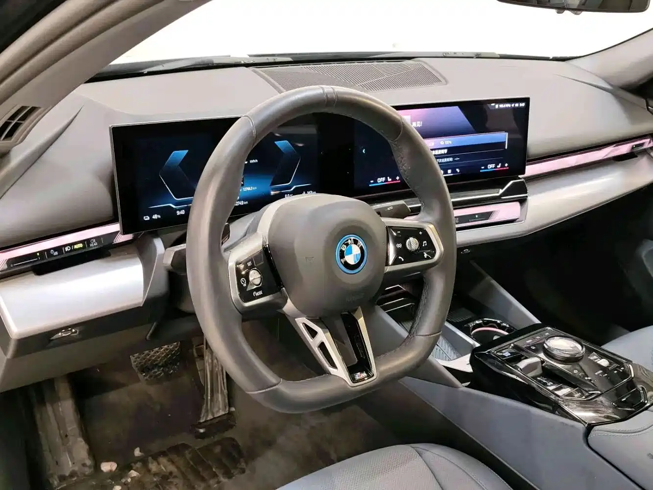 BMW I5