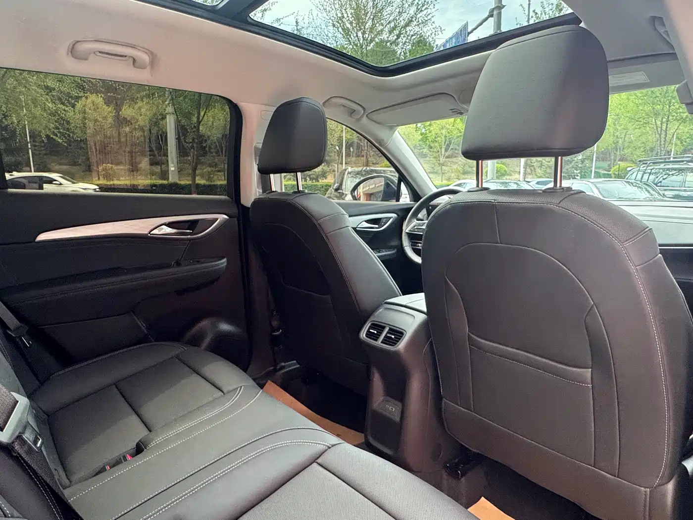 Buick Envision Plus 2025 Enclave Plus 28T 2WD Platinum Edition фото 22
