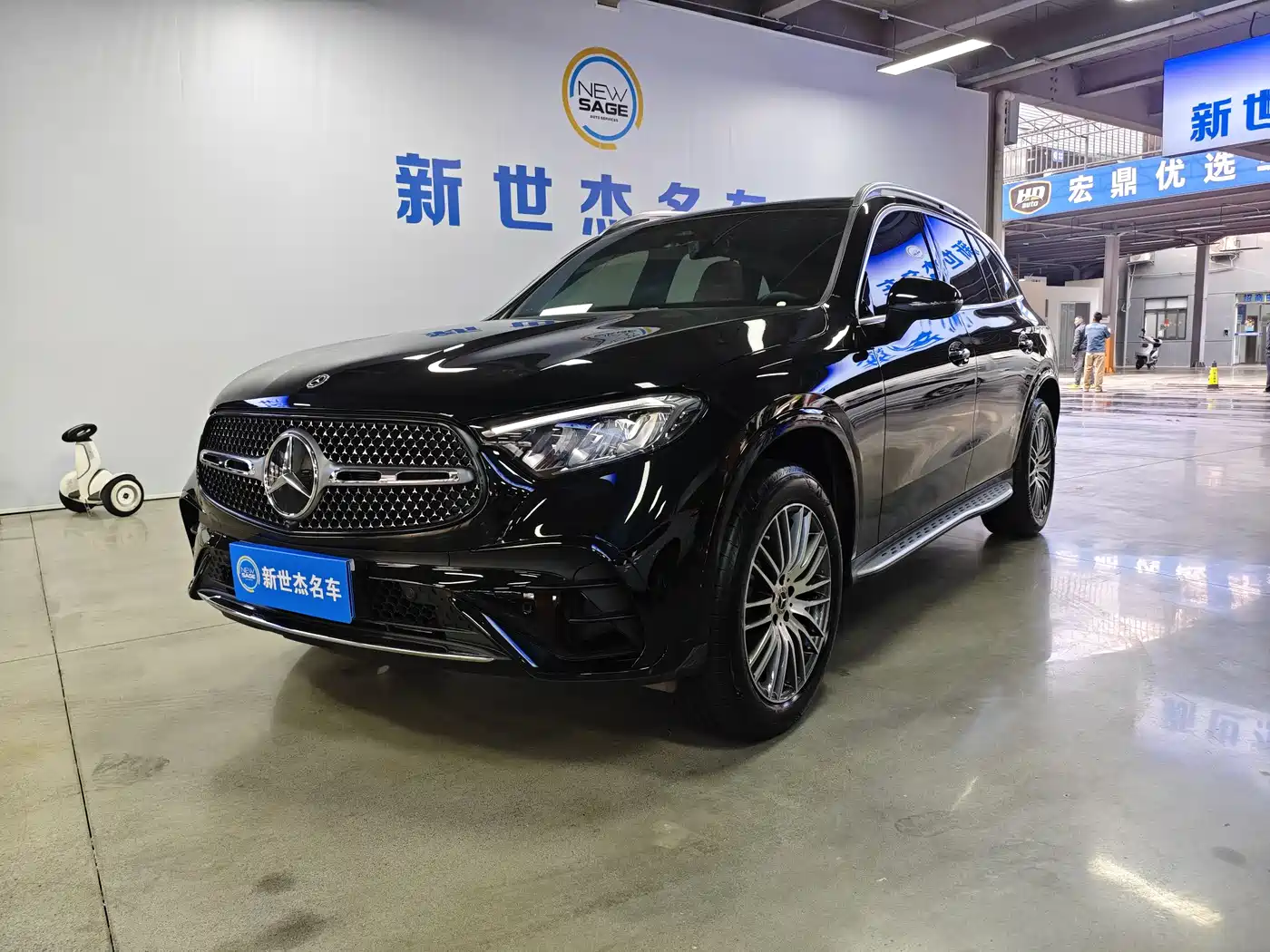 MERCEDES-BENZ GLC