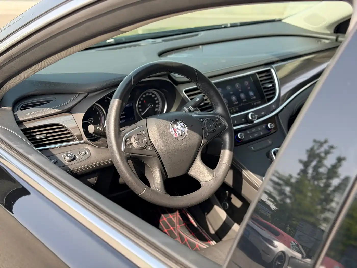 BUICK LACROSSE