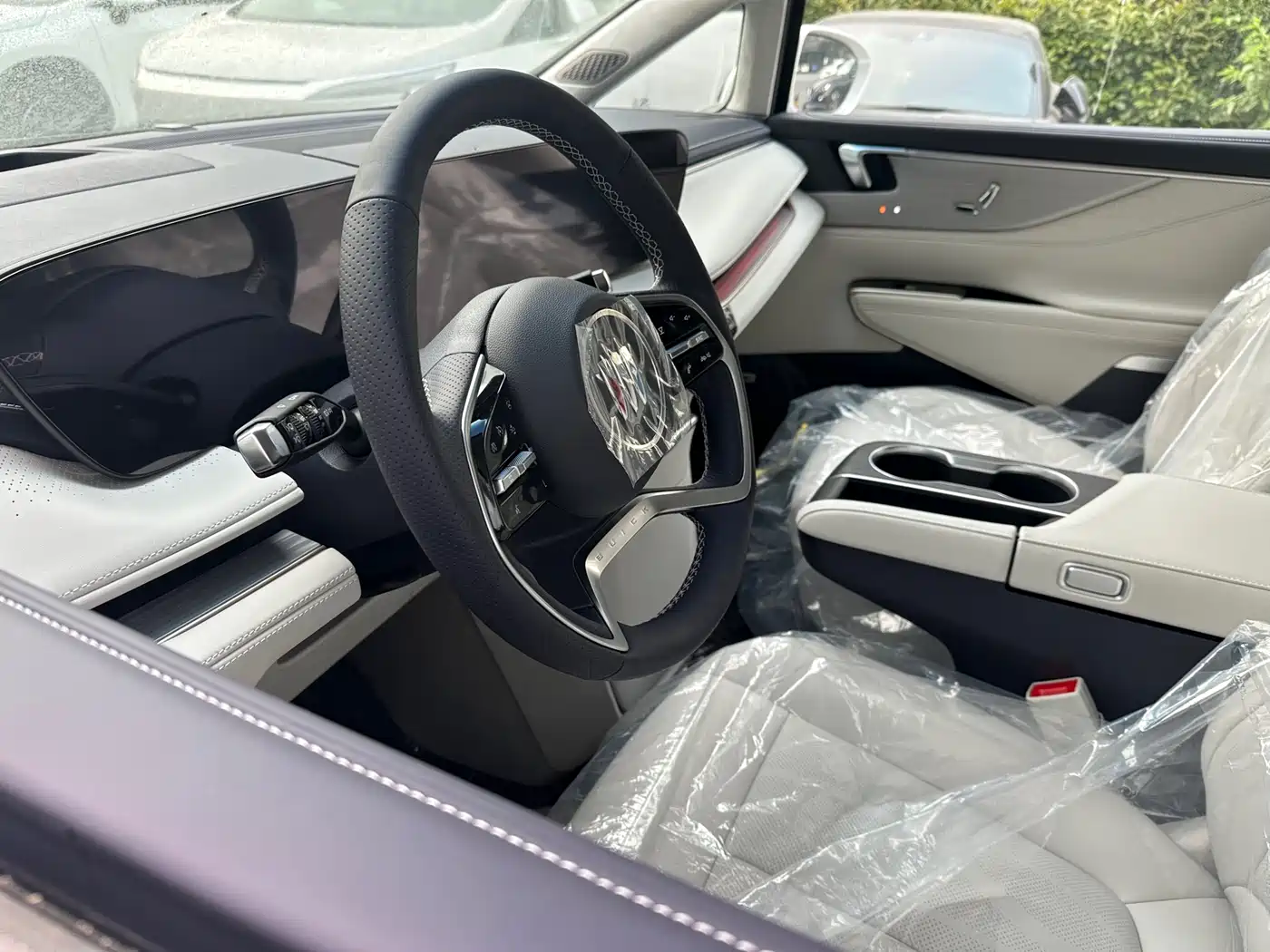 Buick GL8 2026 Luzun Luxury Edition фото 4