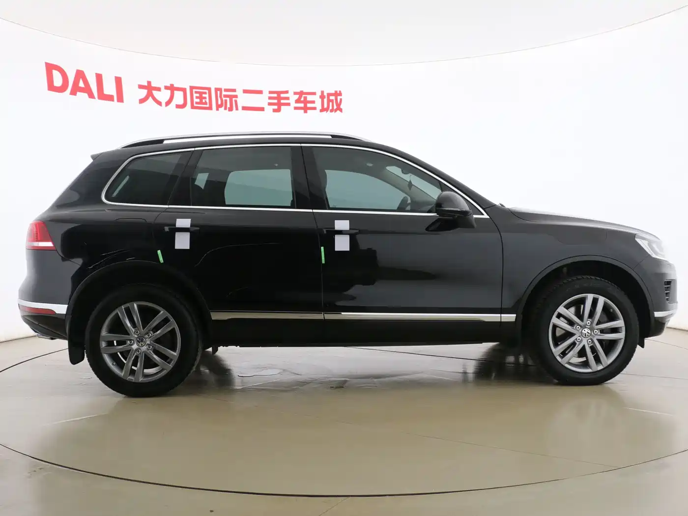 Volkswagen Touareg 2017 3.0TSI Explorer Edition фото 4