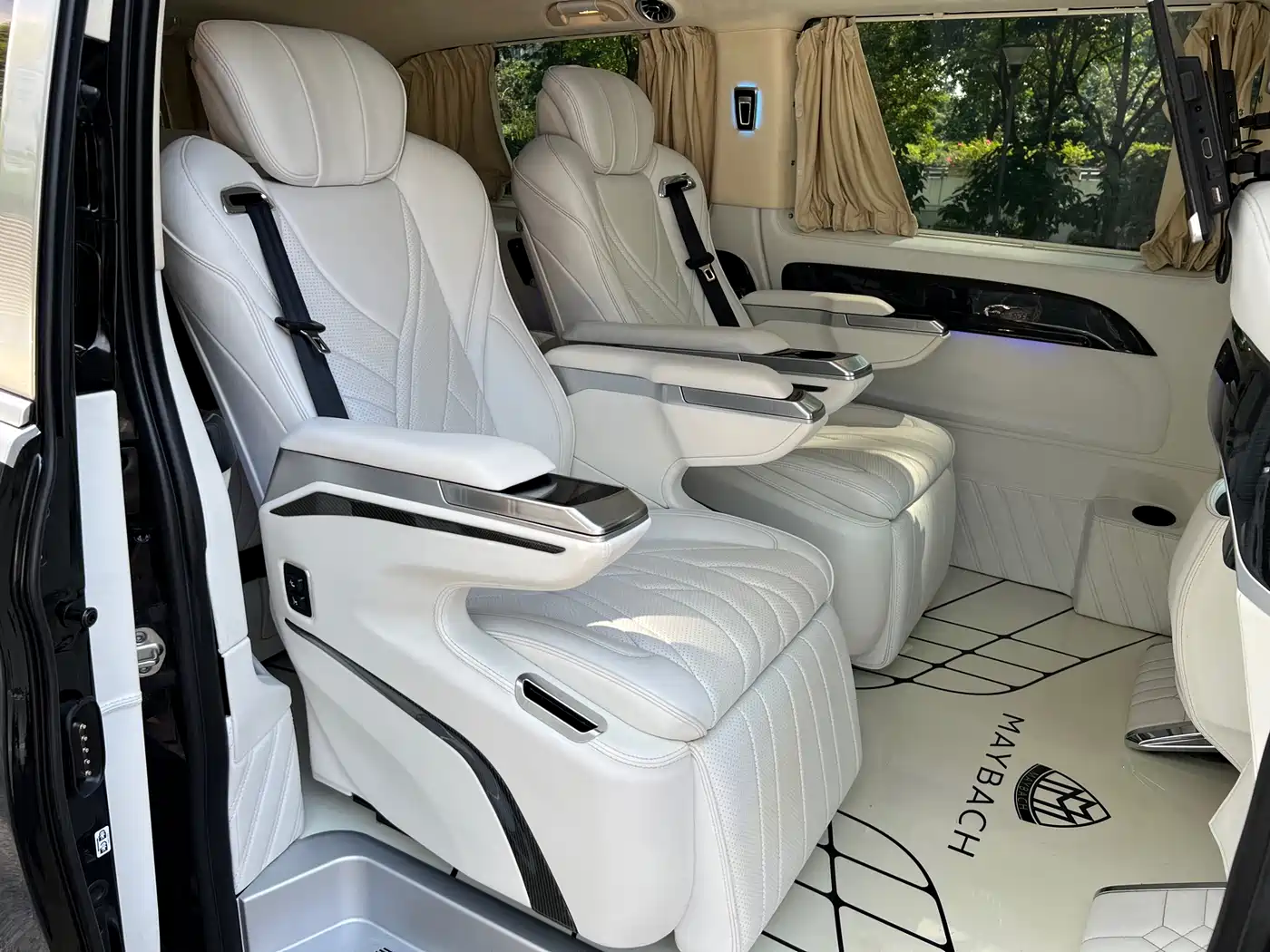 Mercedes-Benz Vito 2021 2.0T Elite 7-Seater фото 8