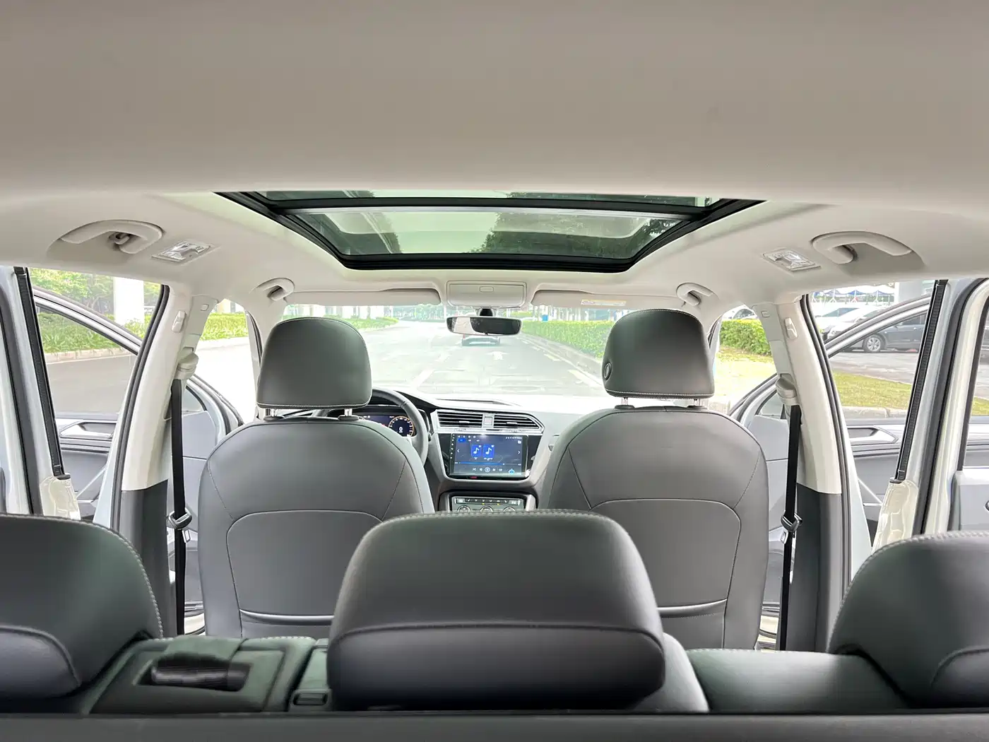 Volkswagen Tiguan L 2019 330TSI Automatic 2WD R-Line Flagship Edition China VI фото 18