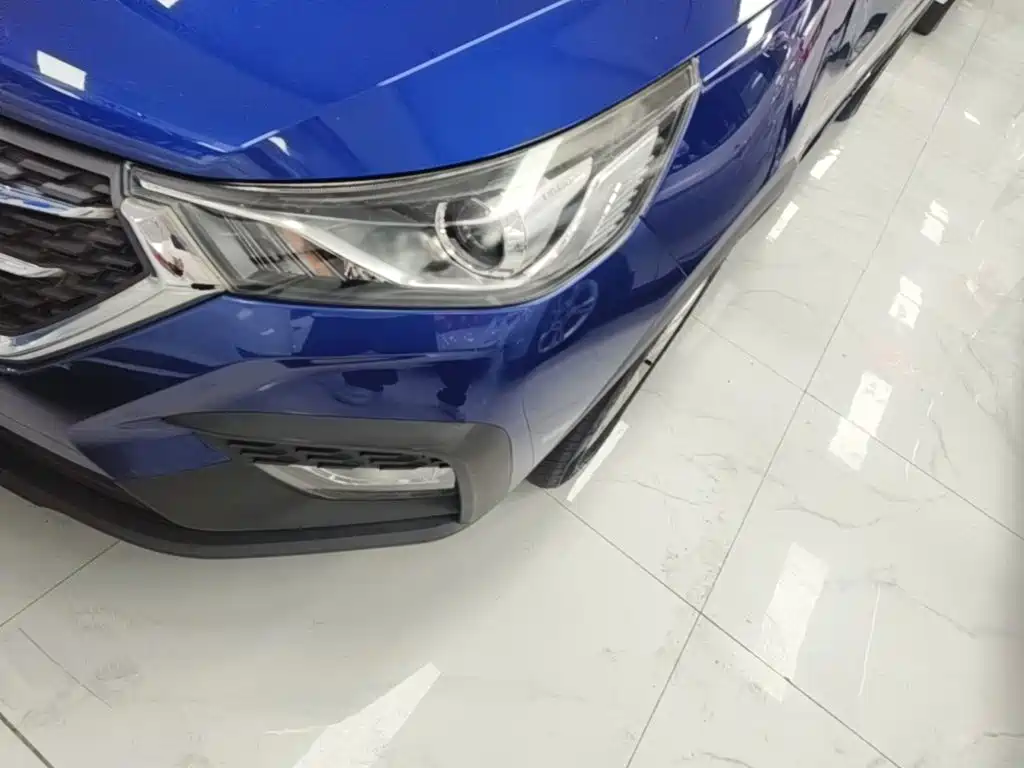 Baojun 310W 2018 2018 1.5L Auto Fashion China V