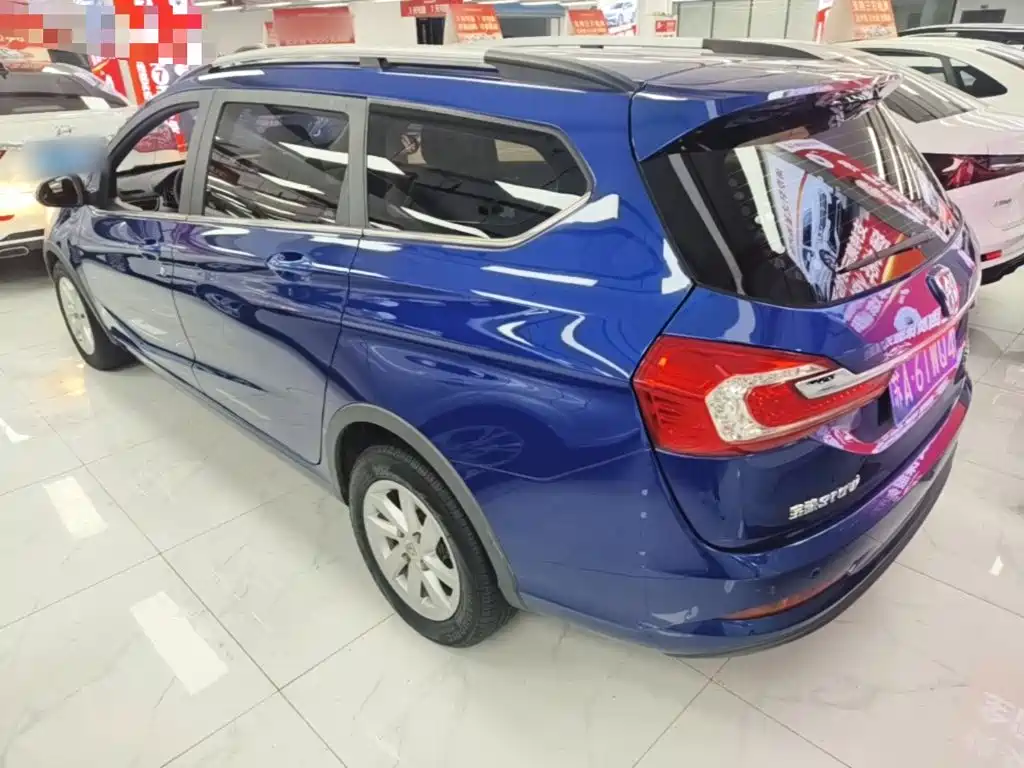 Baojun 310W 2018 2018 1.5L Auto Fashion China V