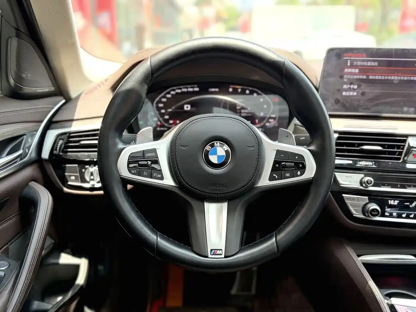 BMW 5 Series 2021 530Li Premium Luxury Package фото 8