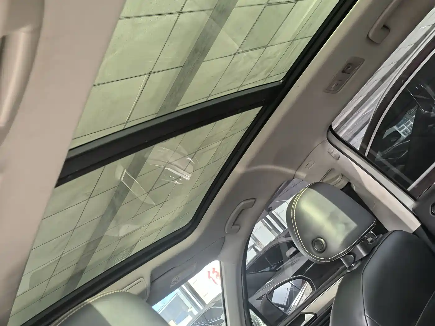 Volkswagen Tiguan L 2020 330TSI Auto 2WD Smart Luxury China VI фото 7