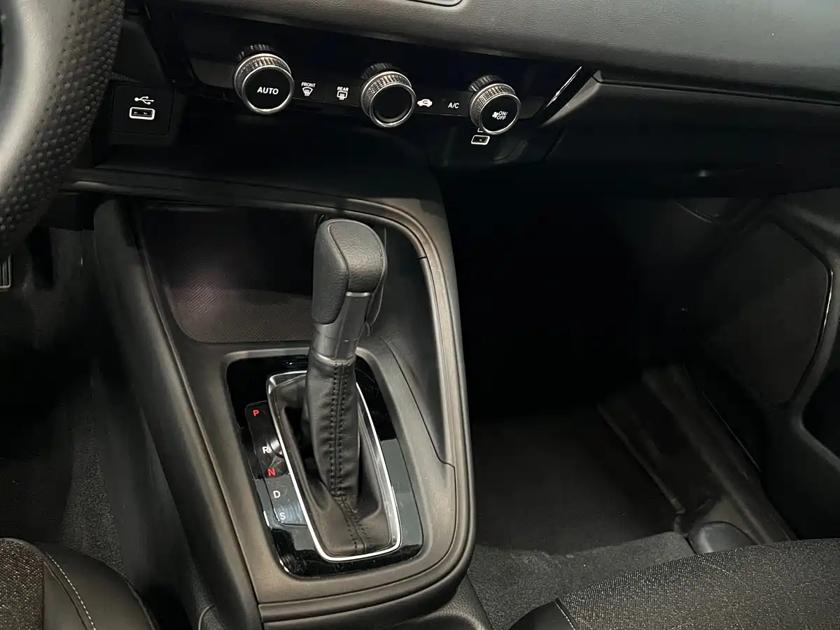 Honda Vezel 2023 2023 1.5L CVT Pioneer Edition