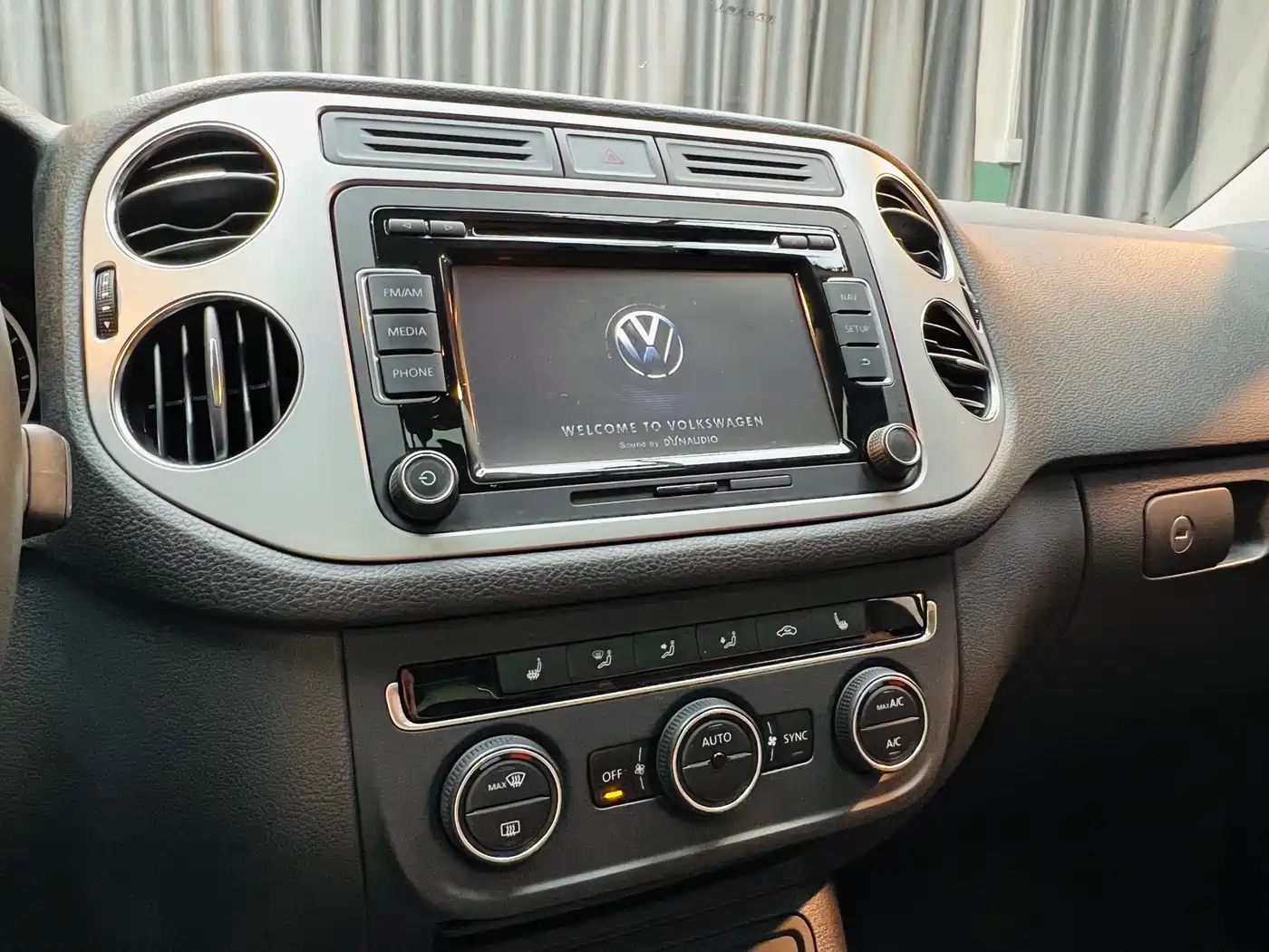 Volkswagen Tiguan 2013 2.0TSI Automatic AWD Flagship Edition фото 20