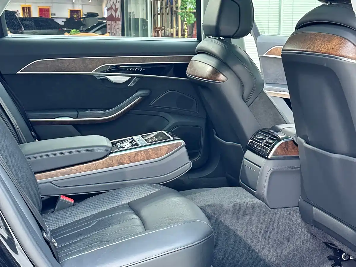 Audi A8 2019 Plus A8L 50 TFSI quattro Luxury фото 8