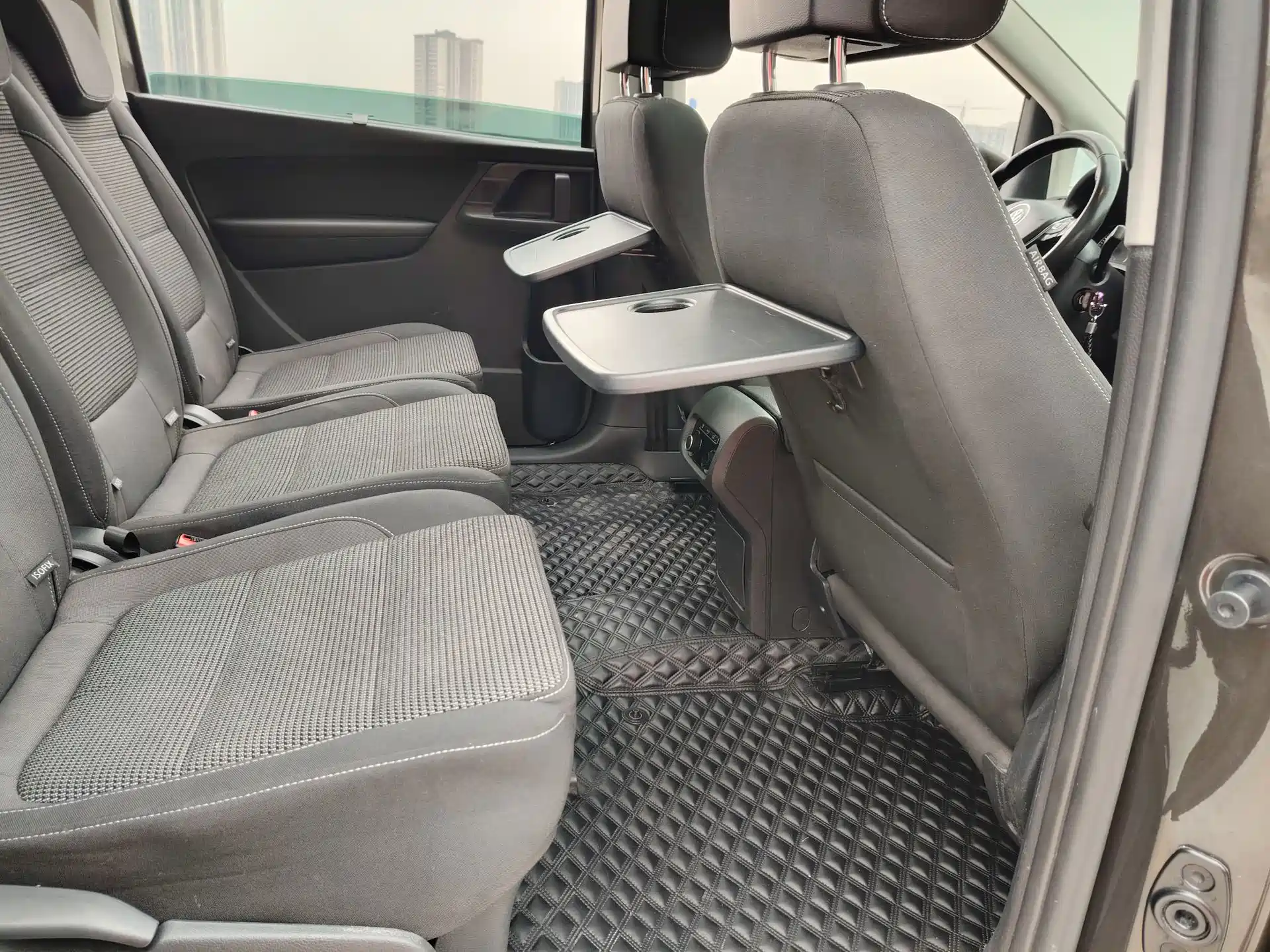 Фото 15 - Volkswagen Sharan