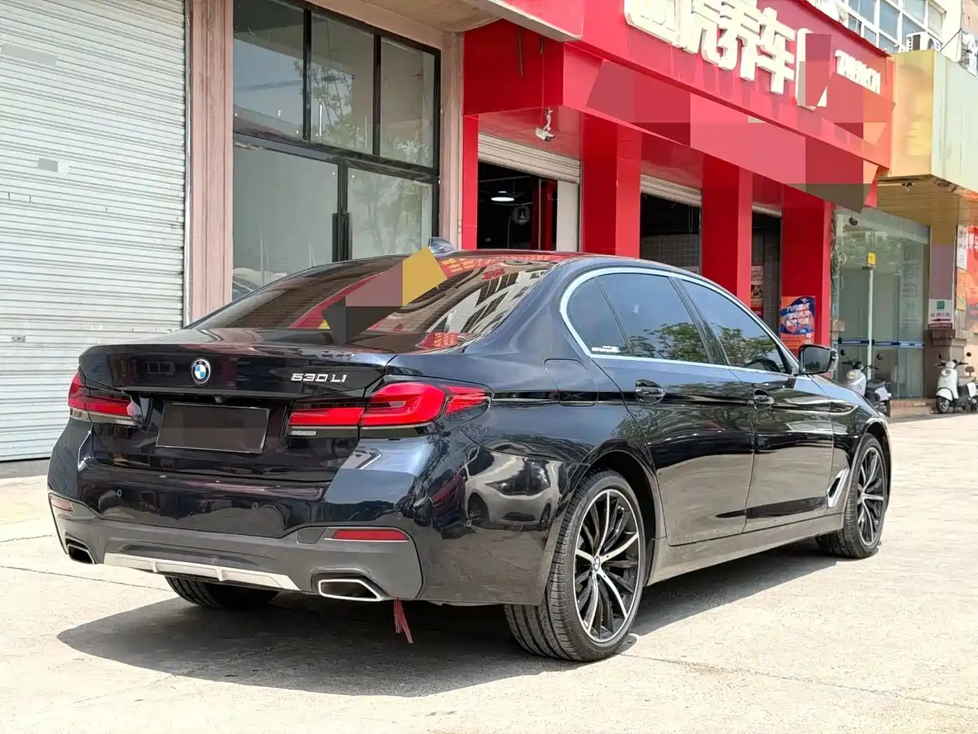 BMW 5 Series 2021 530Li Premium Luxury Package фото 3