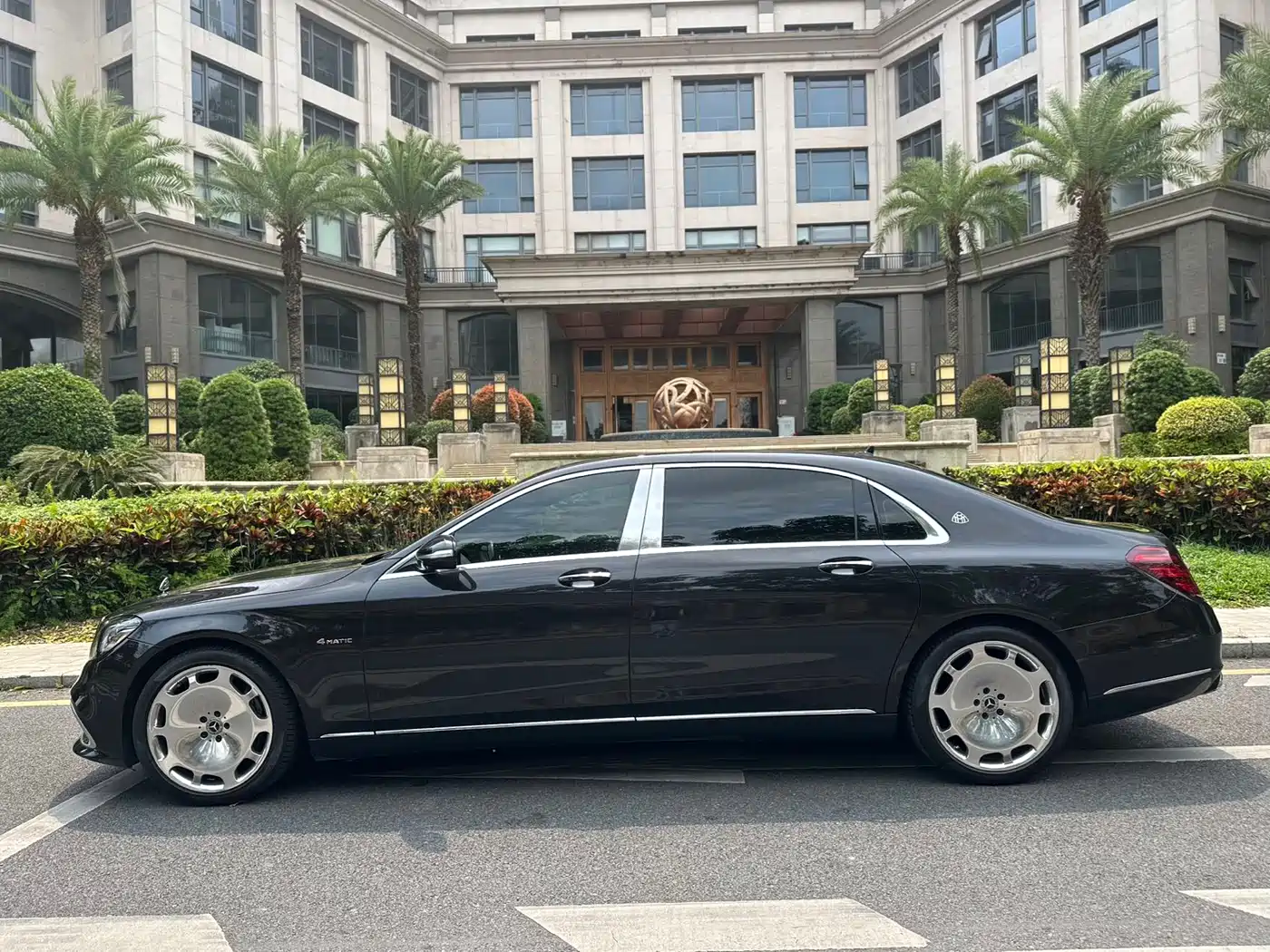 Mercedes-Benz Maybach S-Class 2020 S 450 4MATIC Collector's Edition фото 7