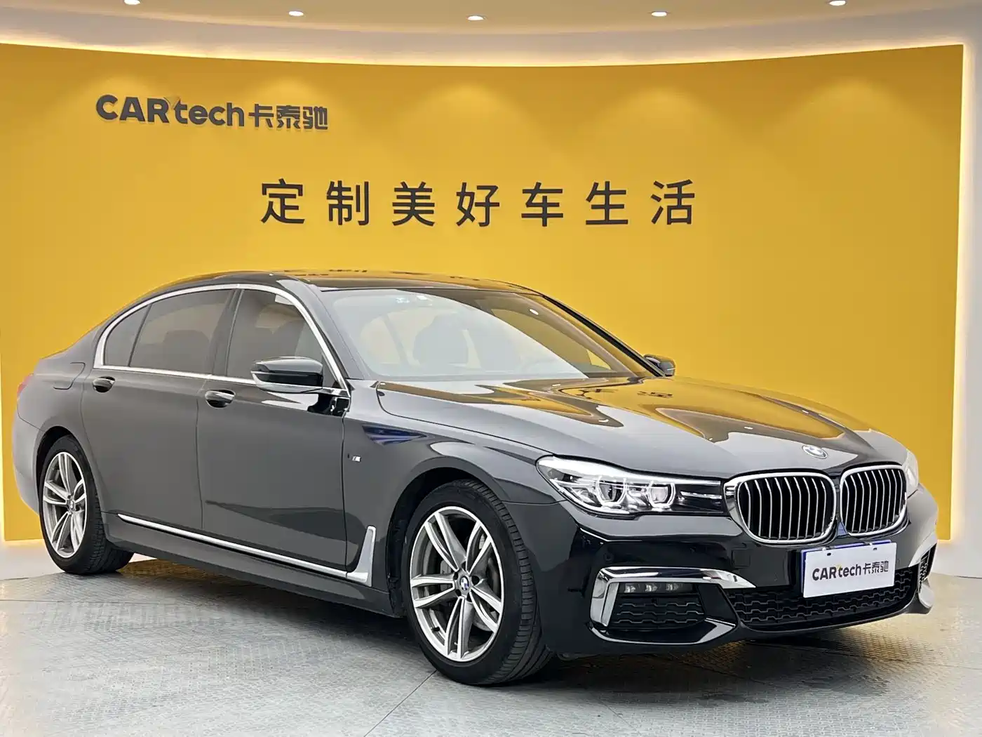 BMW 7 Series 2018 730Li Leading Type M Sport Package фото 31