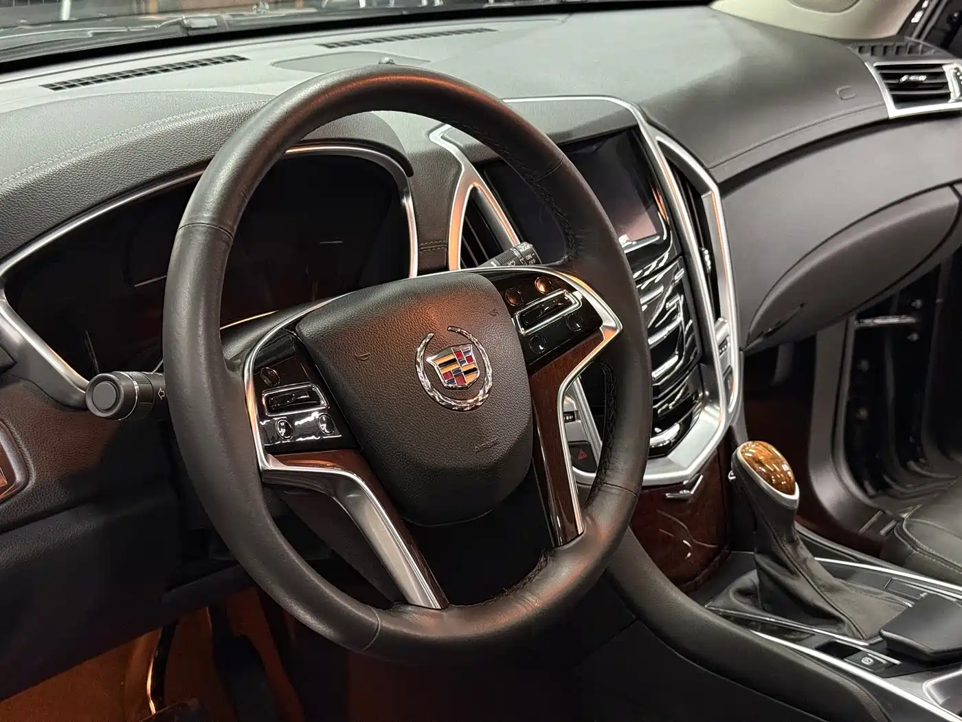 Cadillac SRX 2013 3.0L Leading фото 11