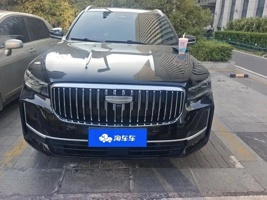 Photo 2 - Geely Monjaro