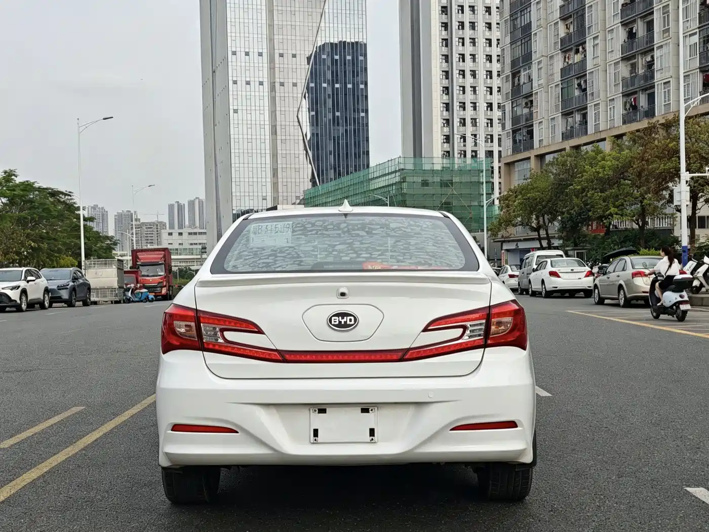 BYD Qin New Energy 2015 1.5T Double Champion Flagship Plus фото 17
