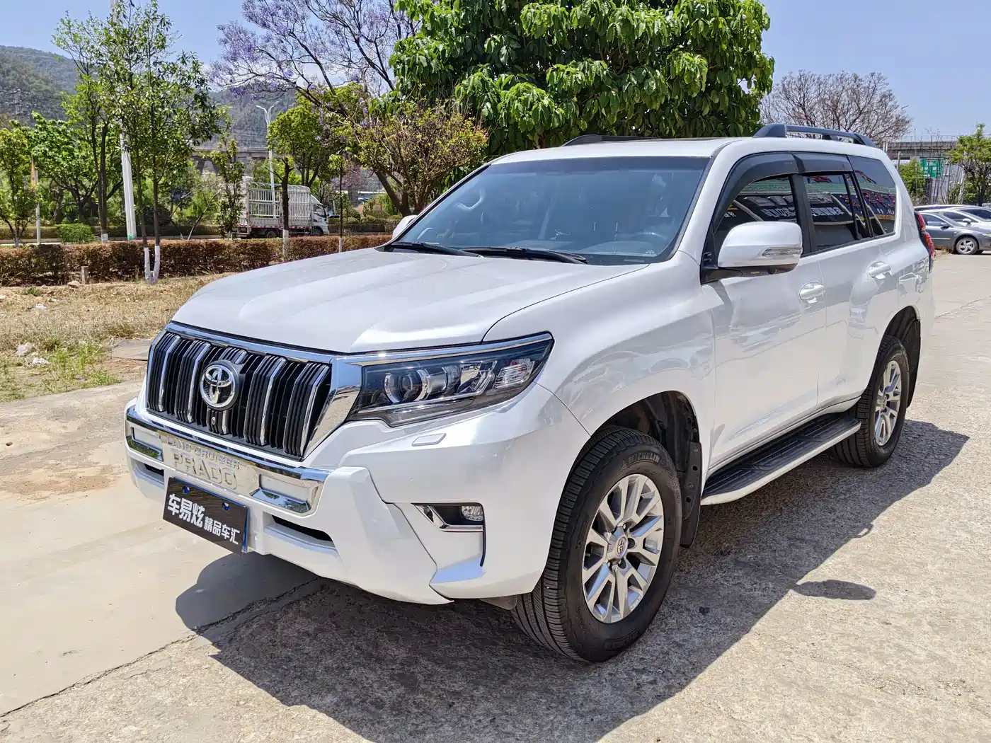 Toyota Prado 2018 3.5L Automatic TX-L Rear-mounted Spare Tire фото 3