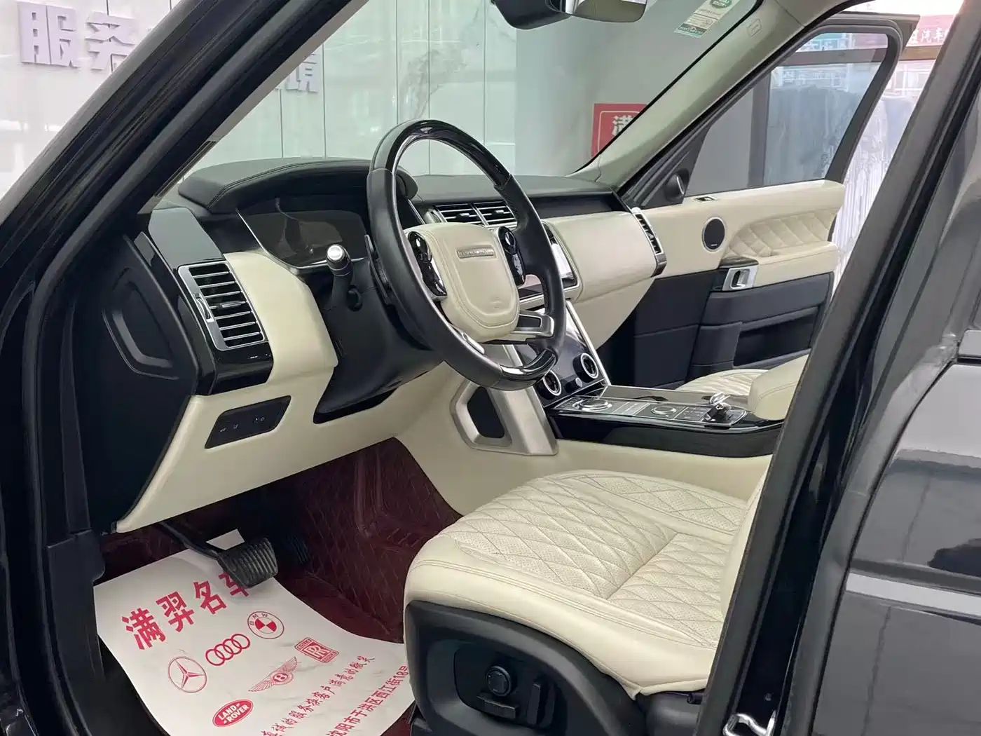 Land Rover Range Rover 2016 3.0 SC V6 Vogue LWB фото 10