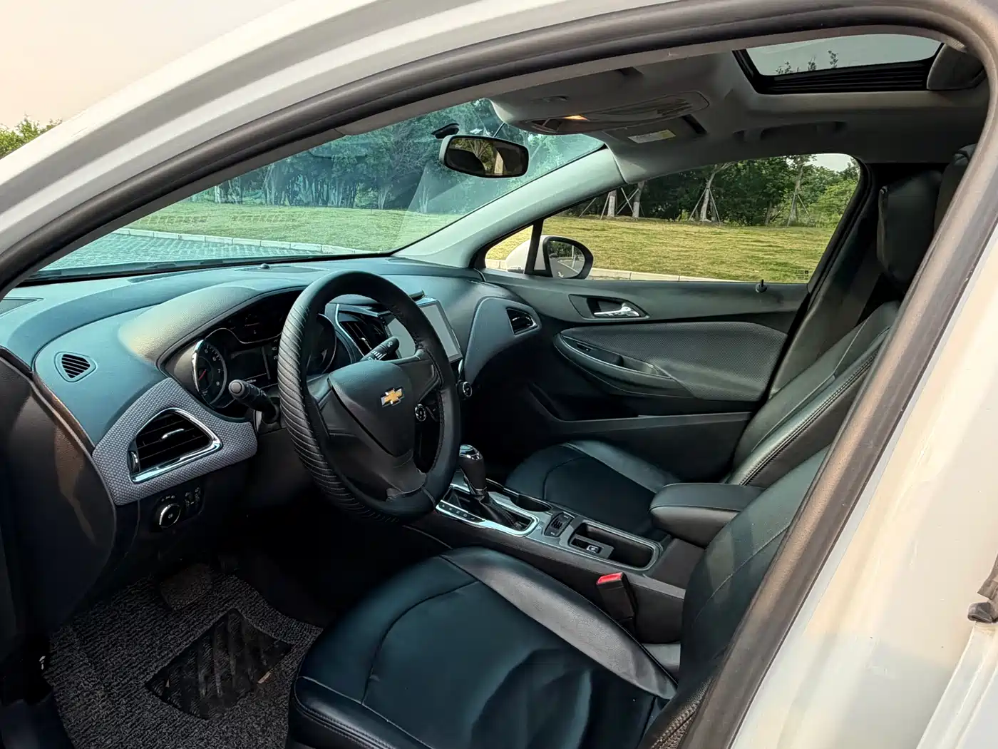Chevrolet Cruze 2018 320 Automatic Pioneer Sunroof Edition фото 4