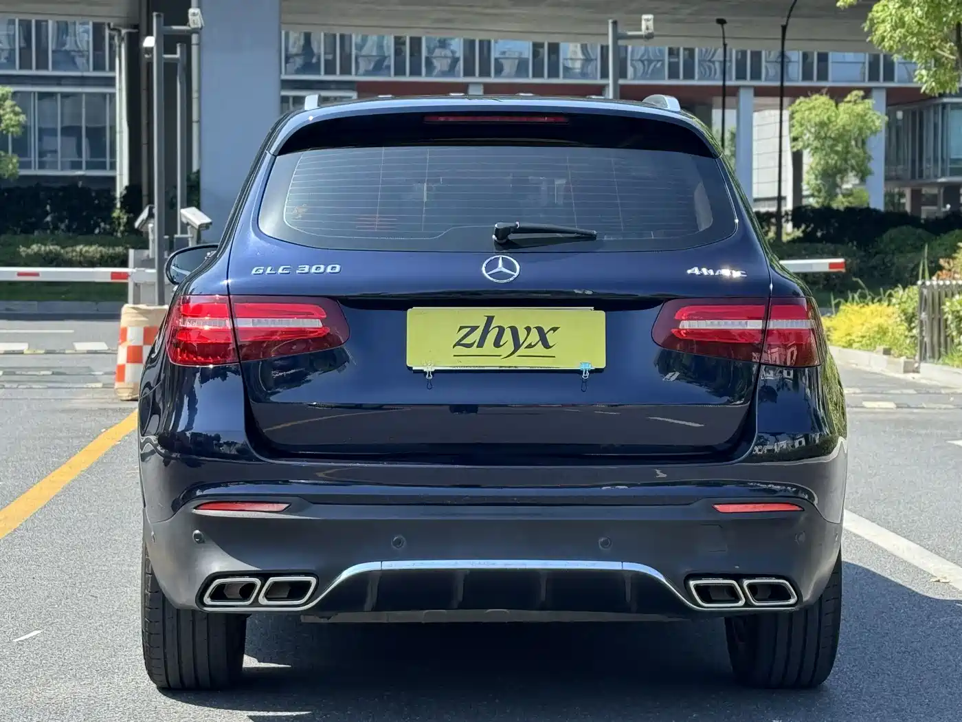 Mercedes-Benz GLC 2016 GLC 300 4MATIC Dynamic фото 6