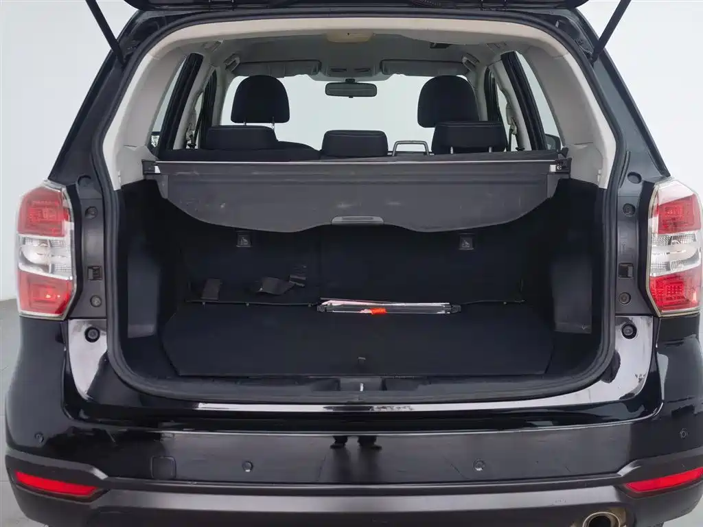 Subaru Forester 2013 2.0i Automatic Comfort Edition фото 16