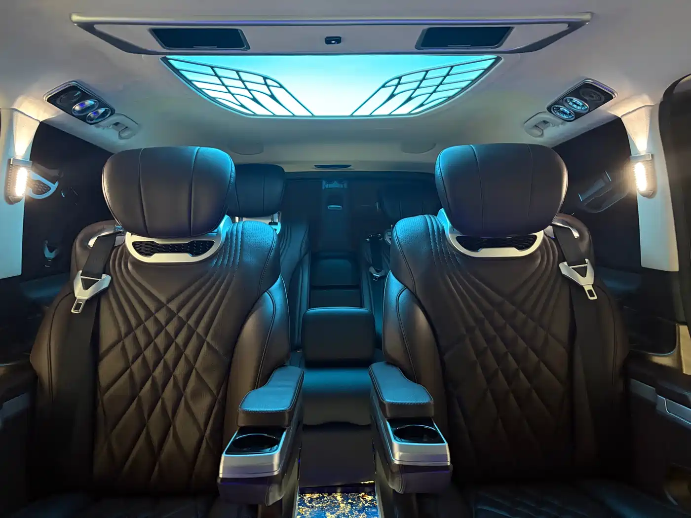Mercedes-Benz V-Class 2021 V 260 L Long Wheelbase Luxury Edition фото 13