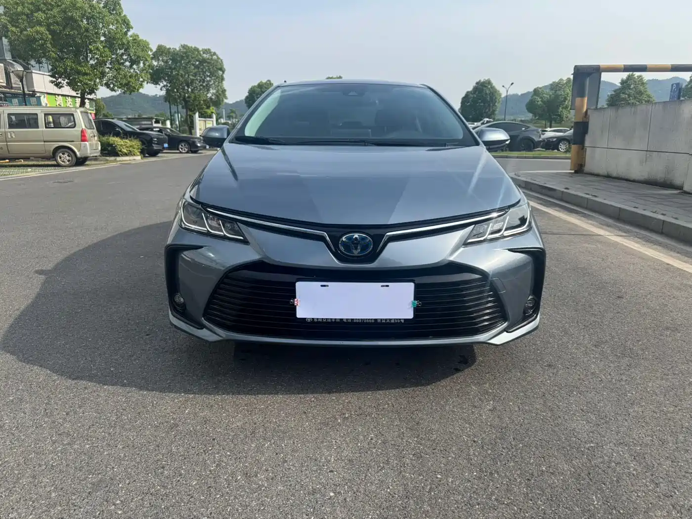 Toyota Corolla 2021 Hybrid 1.8L E-CVT Elite Edition фото 2