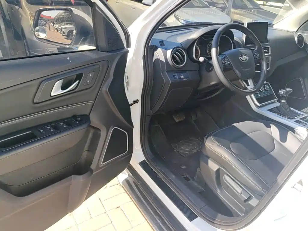 Besturn X40 2020 2019 1.6L Automatic Luxury China VI