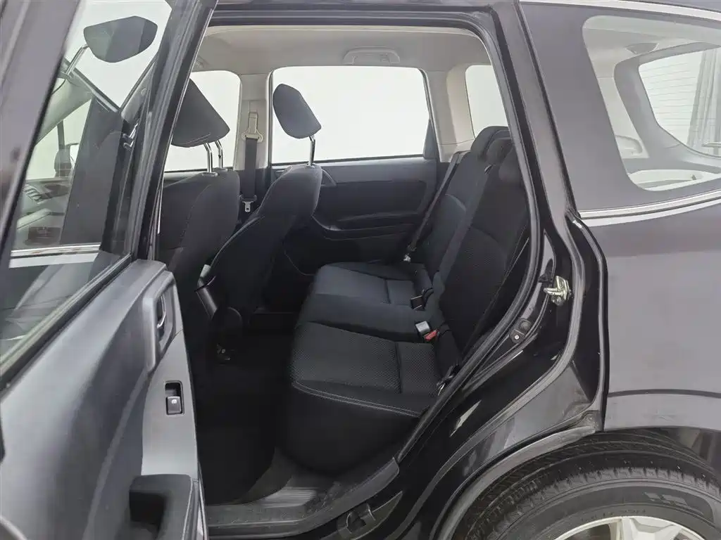 Subaru Forester 2013 2.0i Automatic Comfort Edition фото 15