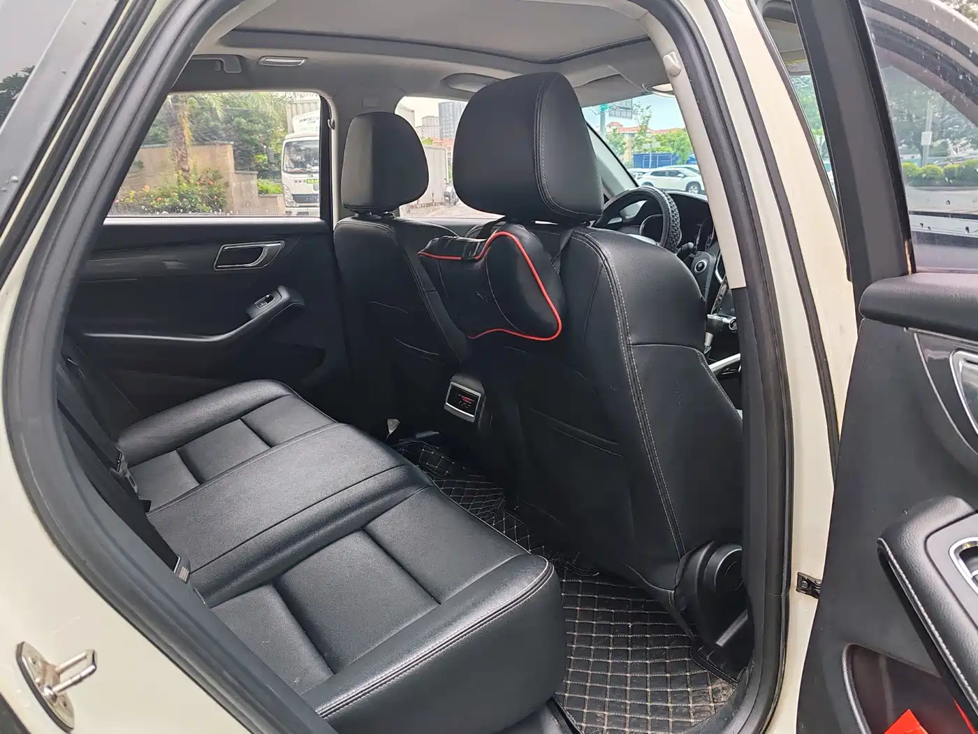 Zotye SR7 2017 2016 1.5T CVT Magic Cube Dream Edition (China V)