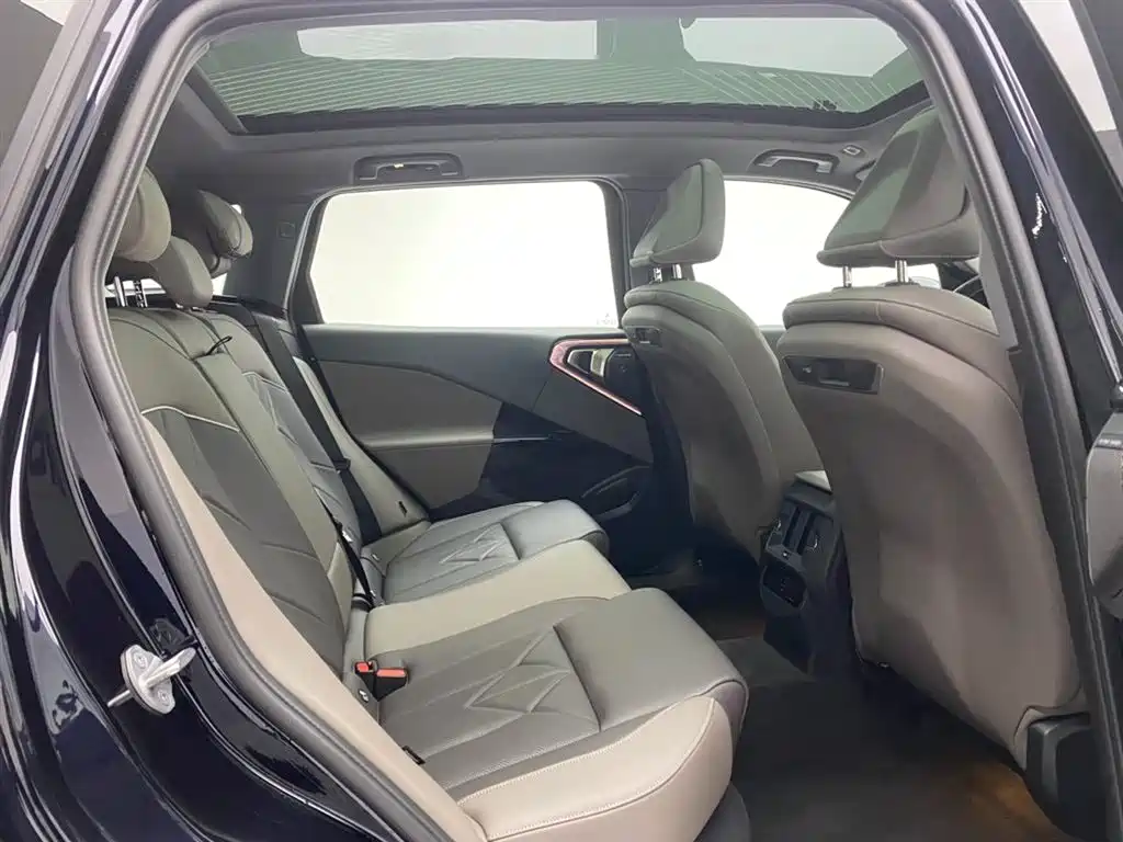 BMW X3 2025 xDrive30L Premium Model M Sport Black Package фото 22