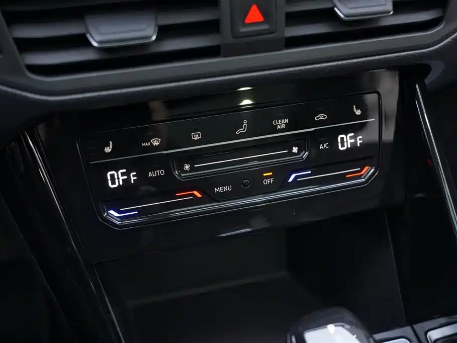 Volkswagen Tayron GTE Plug-in Hybrid 2020 Model 1.4T Luxury фото 8