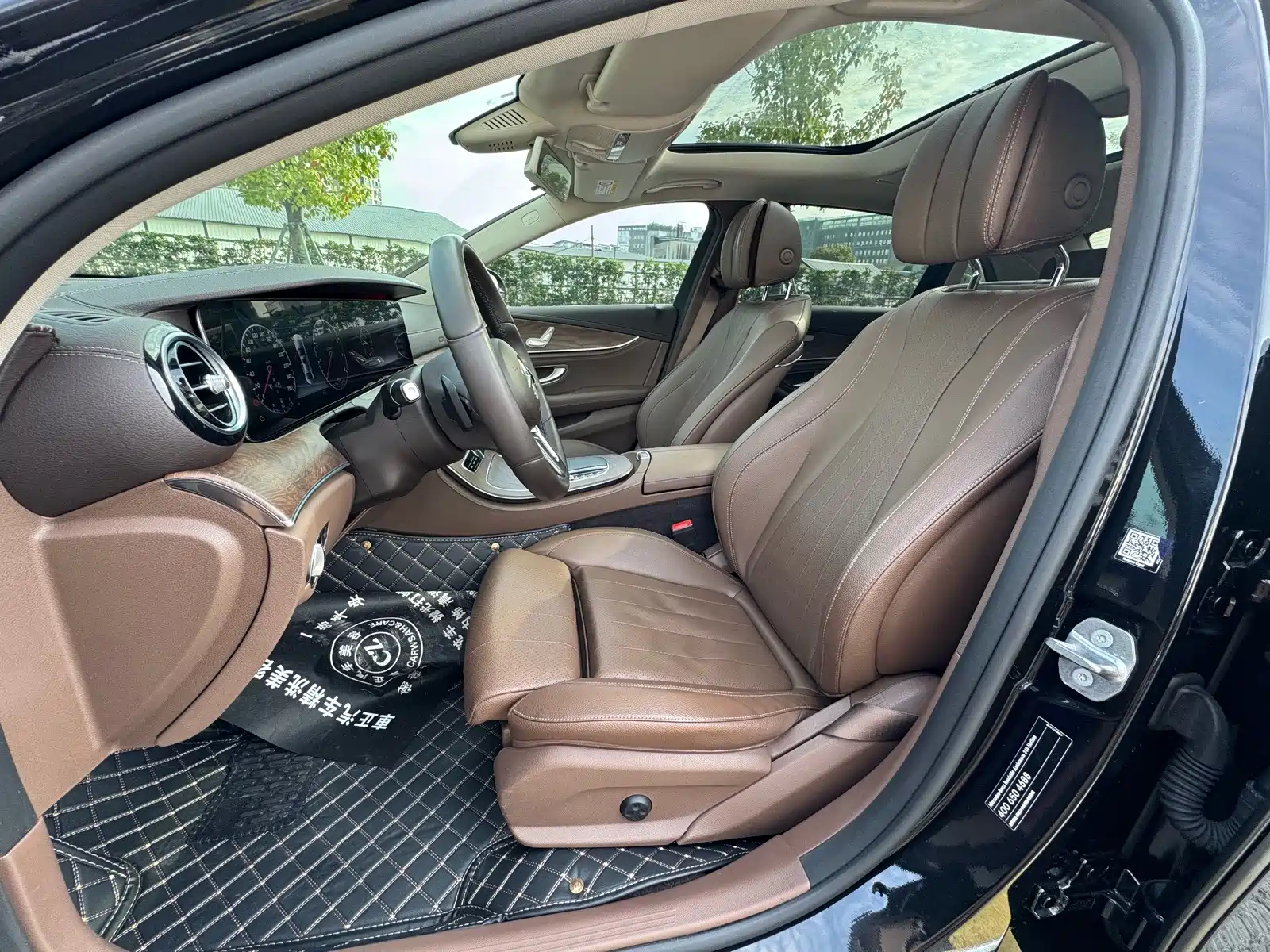 Фото 4 - Mercedes-Benz E-Class