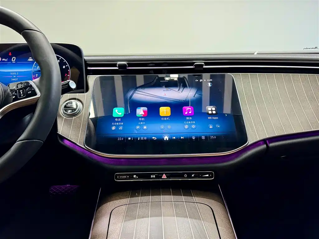 Mercedes-Benz E-Class 2024 E 300 L Fashion фото 28
